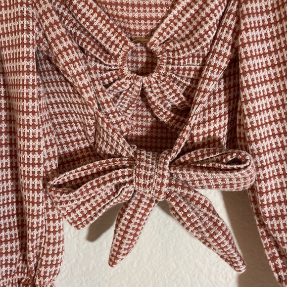 Endless Blue | Mid Sleeve Front Tie Crop Top - Picture 2 of 7